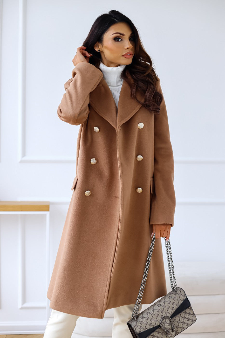 Luxury Women’s Wool Coat – Full-Length Double-Breasted Tailored Design for Winter Elegance